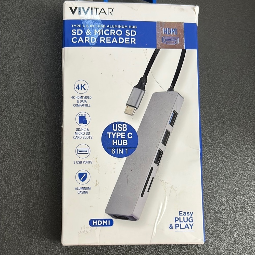 Vivitar USB Type C Hub with SD Card Reader New (Open Box)